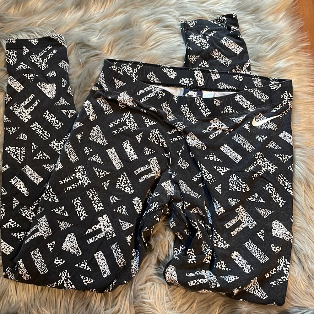 NIKE leggings